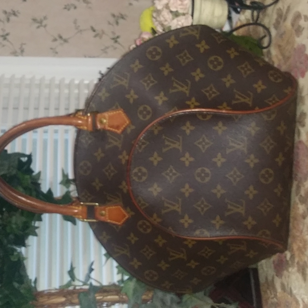Louis Vuitton handbag